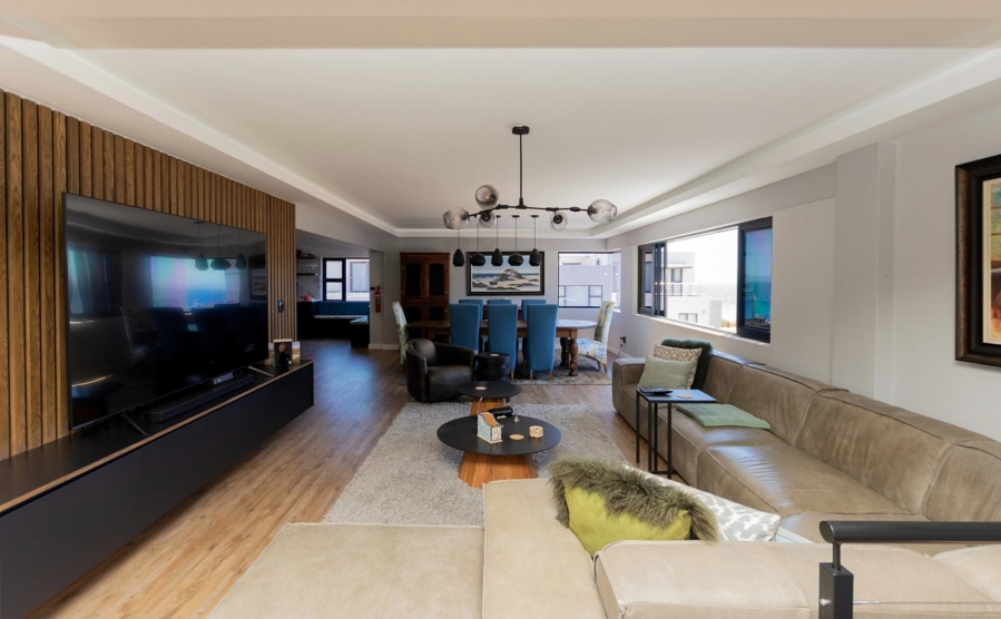 3 Bedroom Property for Sale in Calypso Beach Western Cape